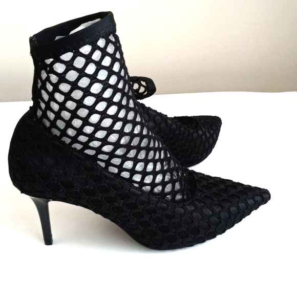 Gorgeous Zara Black Fishnet and Satin Trim Kitten Ankle Heel Boots 7.5 (38) - Picture 10 of 16